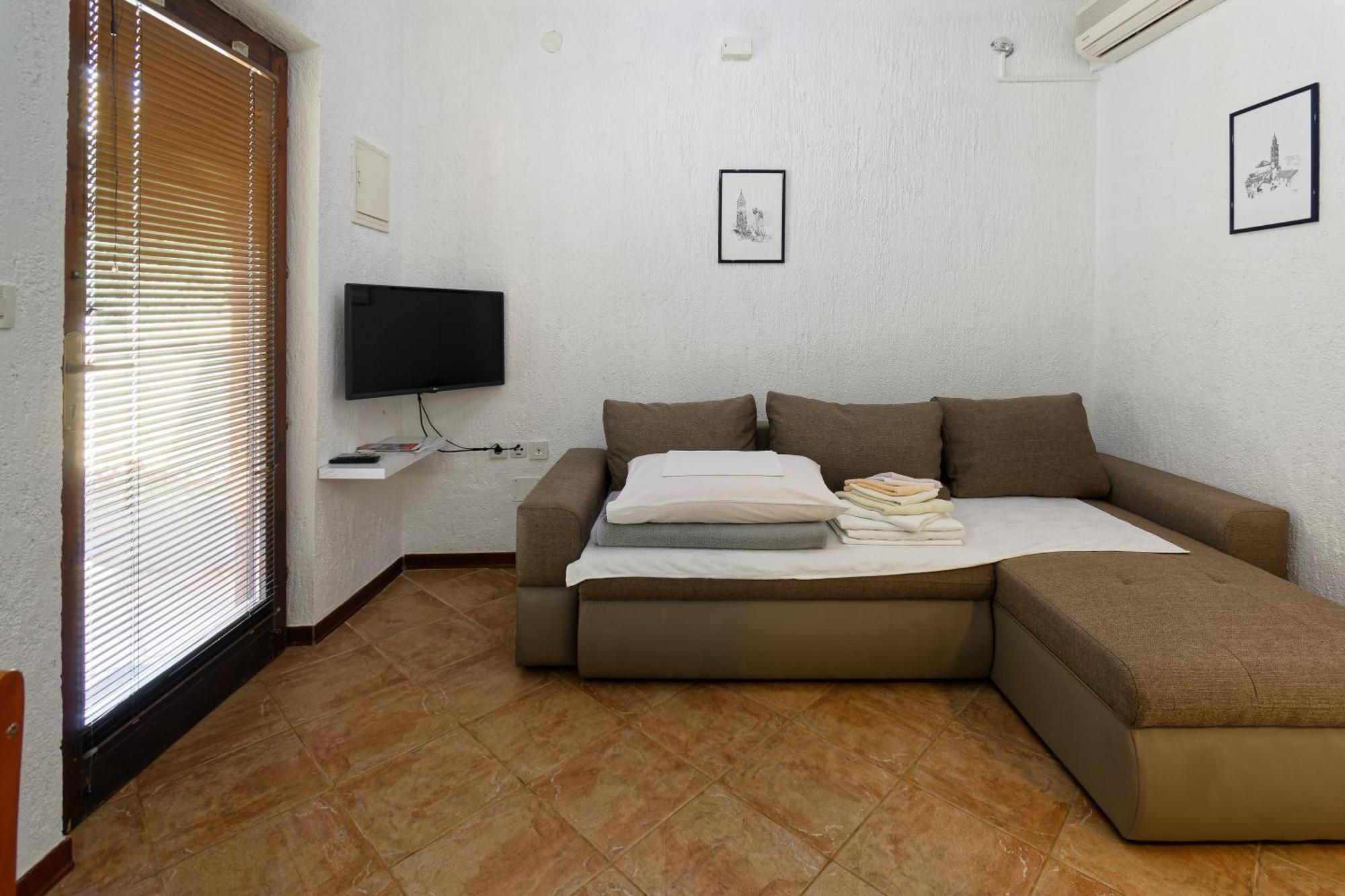 Apartments Exotica By Rent Istria Funtana Exterior foto