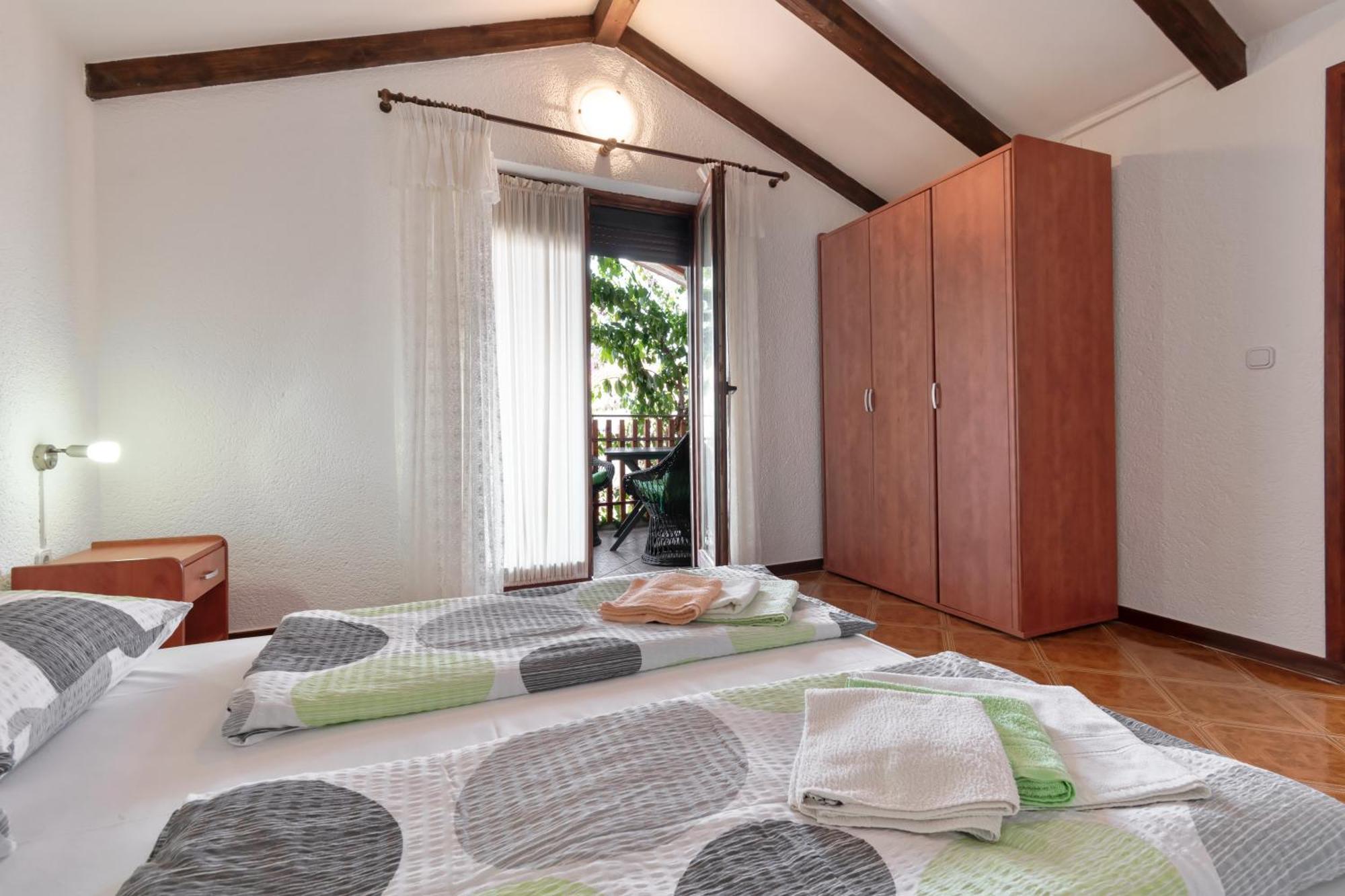 Apartments Exotica By Rent Istria Funtana Exterior foto