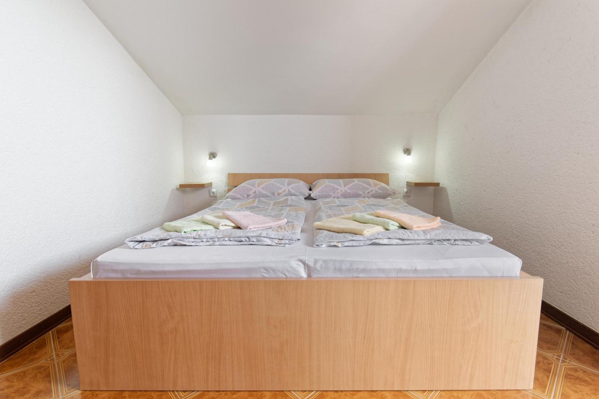 Apartments Exotica By Rent Istria Funtana Exterior foto