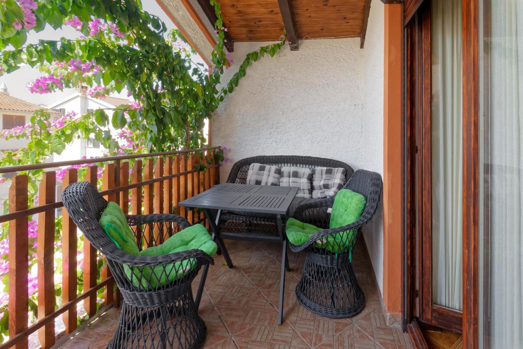 Apartments Exotica By Rent Istria Funtana Exterior foto